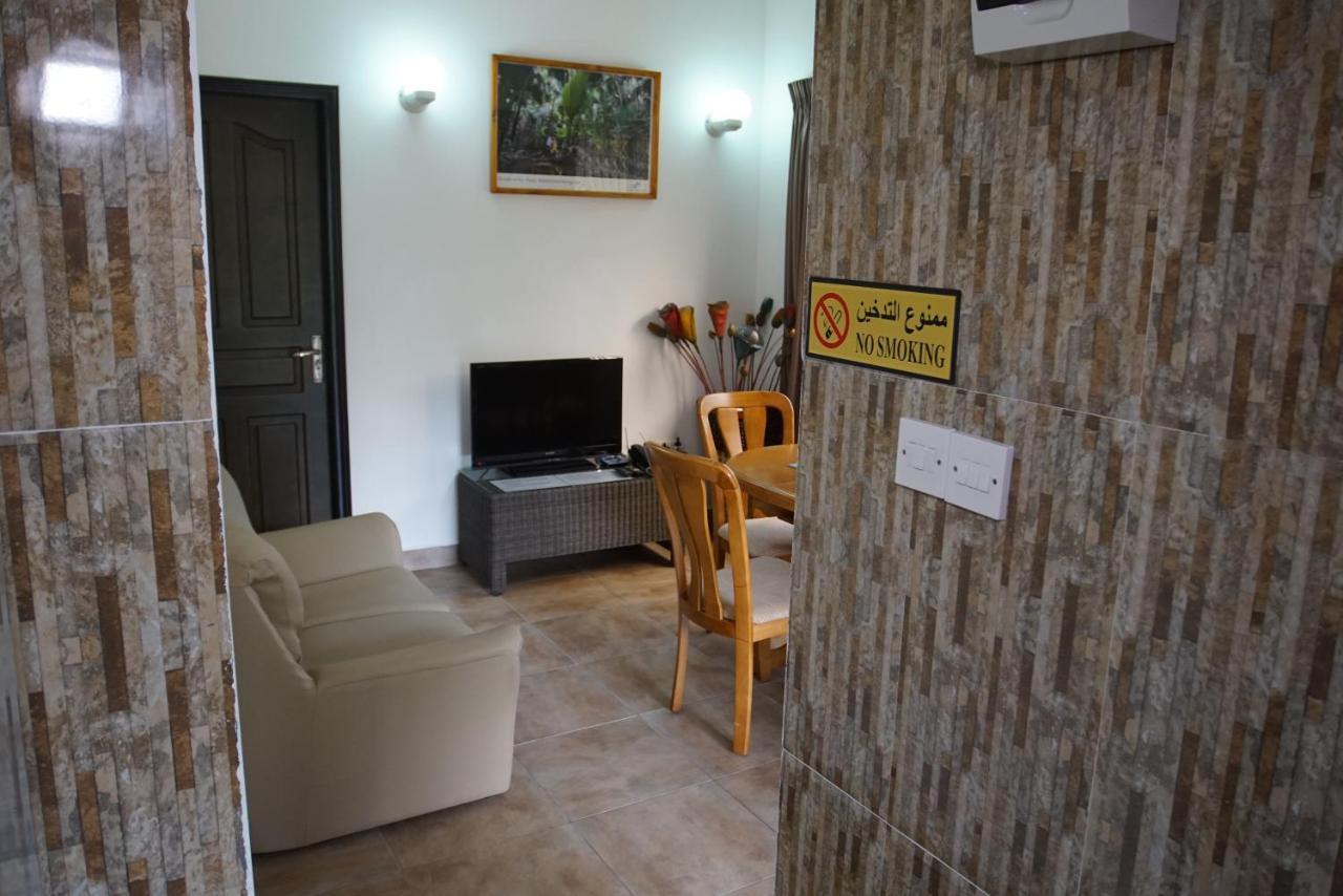 Zeph Self Catering Daire Baie Lazare  Dış mekan fotoğraf