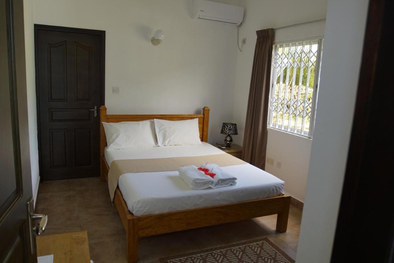 Zeph Self Catering Daire Baie Lazare  Dış mekan fotoğraf